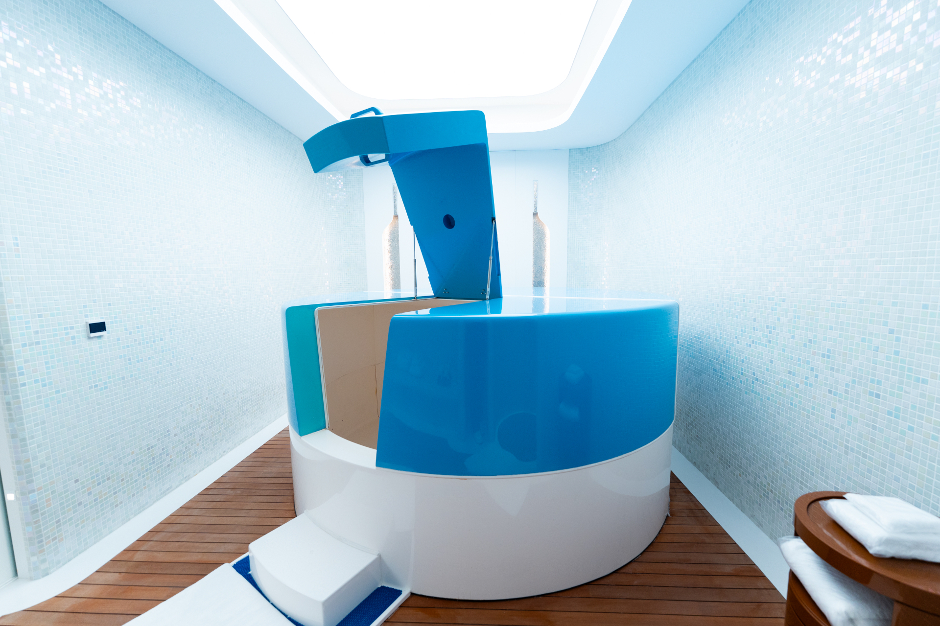 Private floatation suite at Lifecore
