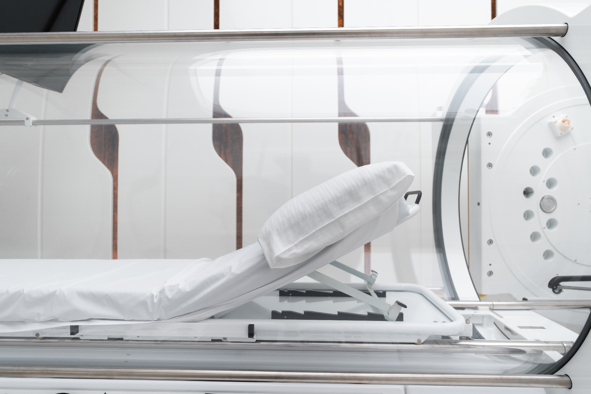 Lifecore hyperbaric chamber